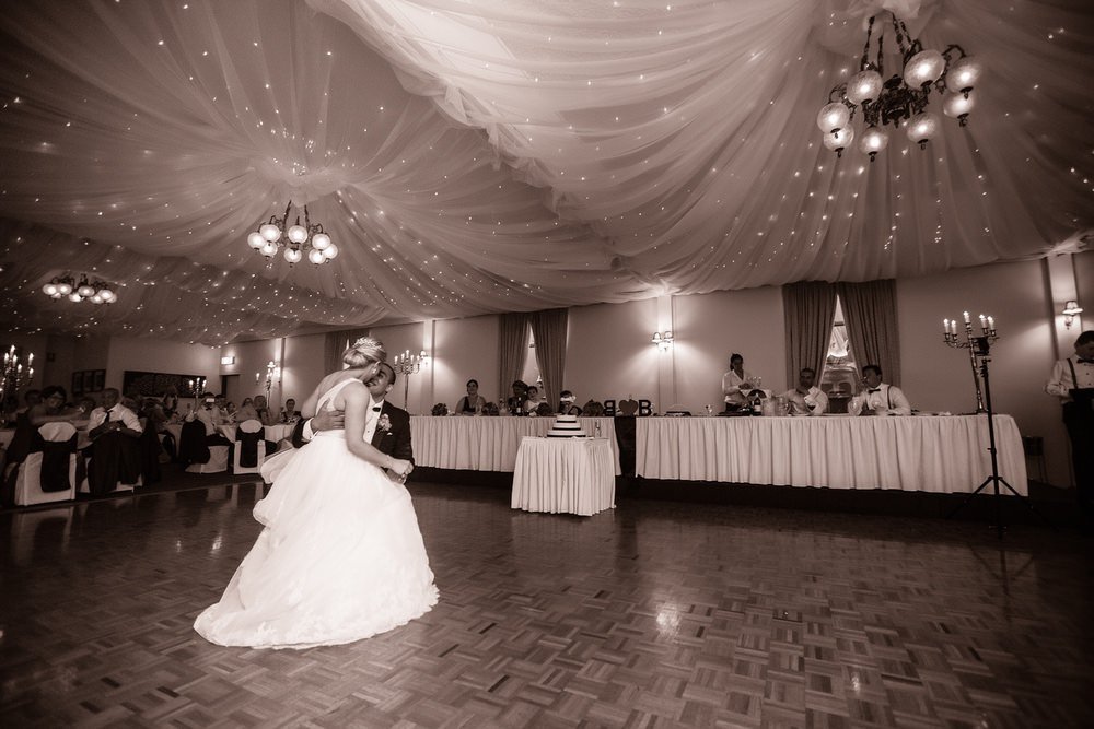 The Ivory Wedding Photos The Ivory Elesternwick Wedding Photographer Wedding Photography Package Melbourne 131207 091