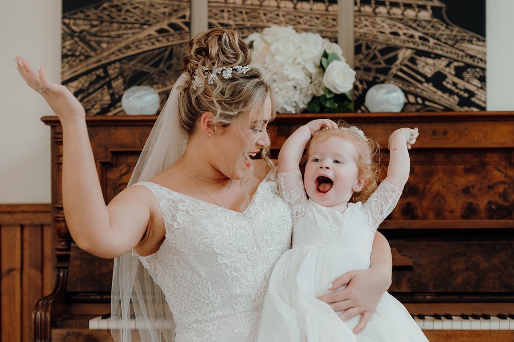 YH5BAEAAAAALAAAAAABAAEAAAIBRAA7